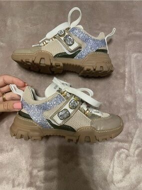 Monnalisa Rhinestone Leather Sneakers chic  Size 28 USA 11